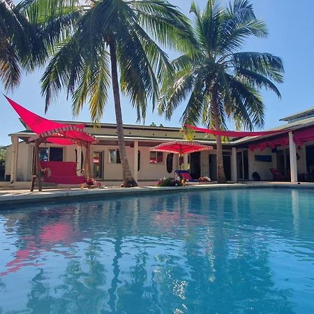 Villa Les Cocotiers Nosy Be Exterior photo
